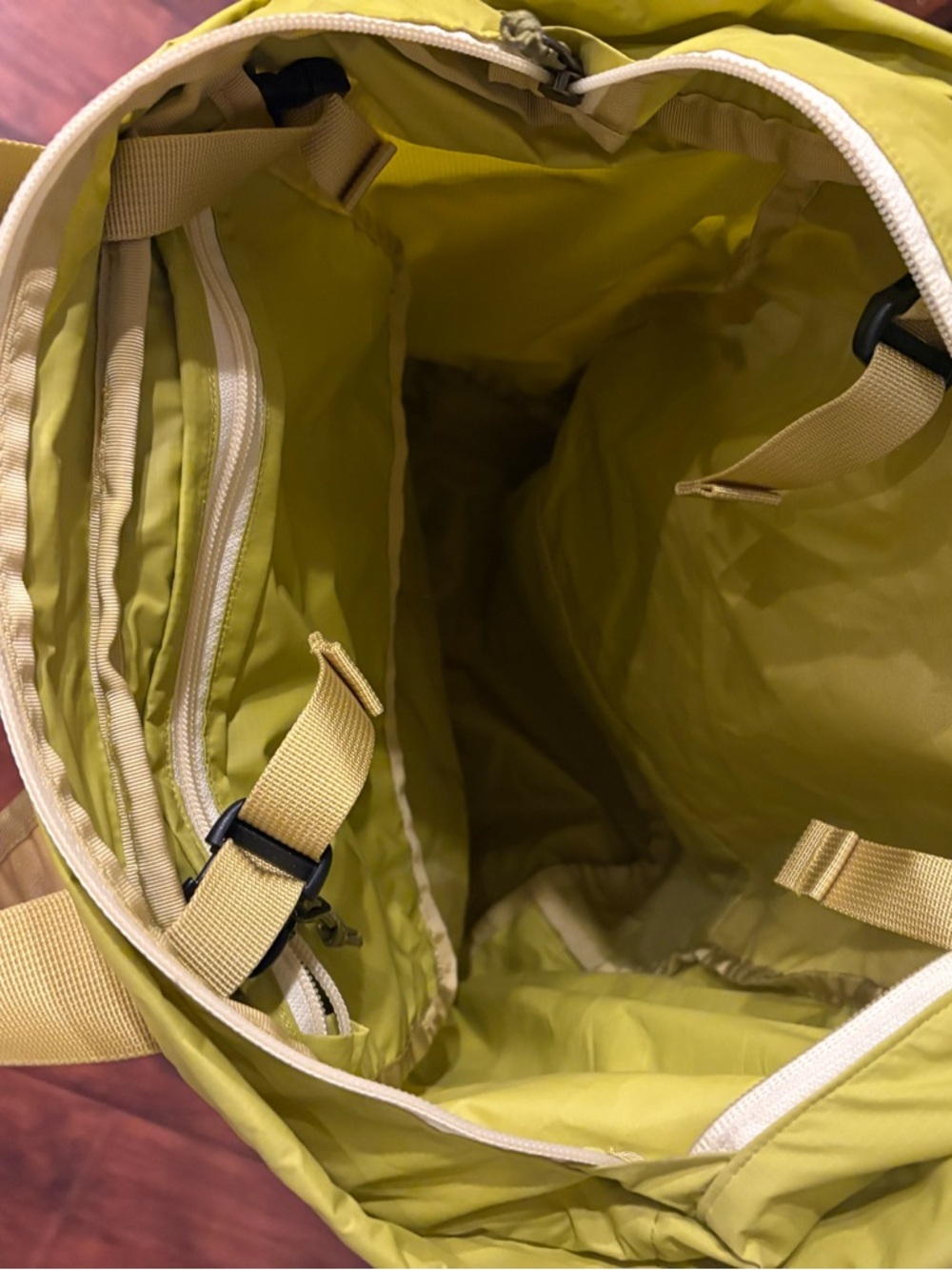 Patagonia Terravia 22L Tote Bag - Picture 2 of 6